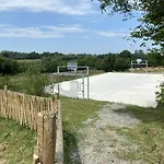 Сasa de vacaciones La Clef Decamp Chaignonnieres Roulotte 19 Pers Jacuzzi 15 Min *