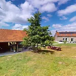 La Clef Decamp Chaignonnieres Roulotte 19 Pers Jacuzzi 15 Min Сasa de vacaciones *