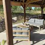 Сasa de vacaciones La Clef Decamp Chaignonnieres Roulotte 19 Pers Jacuzzi 15 Min