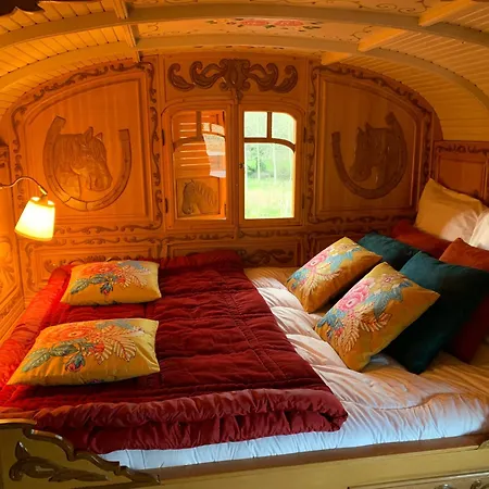 Chaignonnieres Roulotte 19pers Jacuzzi 15min Semesterbostad *