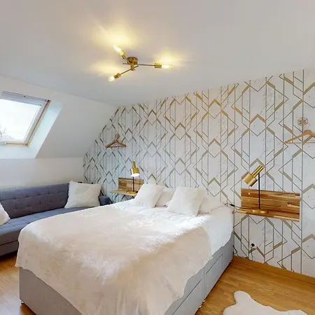 Chaignonnieres Roulotte 19pers Jacuzzi 15min *