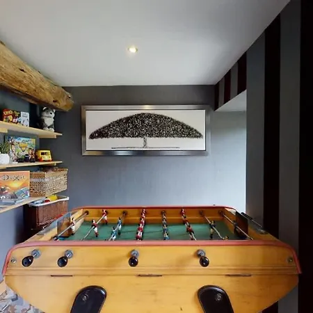 Chaignonnieres Roulotte 19pers Jacuzzi 15min 度假居 *