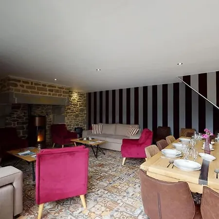 Semesterbostad Chaignonnieres Roulotte 19pers Jacuzzi 15min La Chaise-Beaudouin