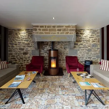 Semesterbostad Chaignonnieres Roulotte 19pers Jacuzzi 15min *