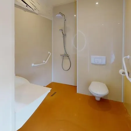 Semesterbostad Chaignonnieres Roulotte 19pers Jacuzzi 15min La Chaise-Beaudouin