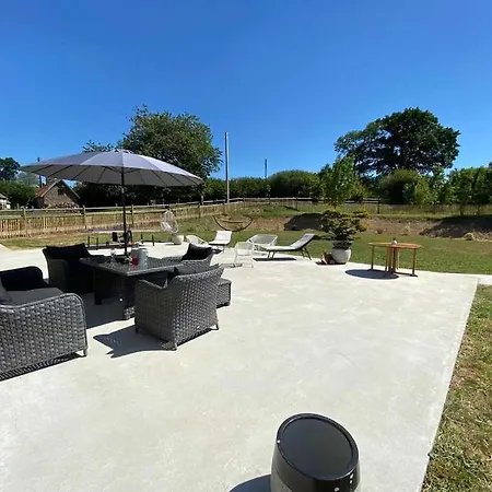 Chaignonnieres Roulotte 19pers Jacuzzi 15min Semesterbostad