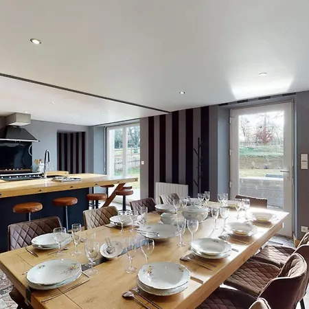 Casa vacanze Chaignonnières Roulotte 19pers Jacuzzi 15min La Chaise-Beaudouin