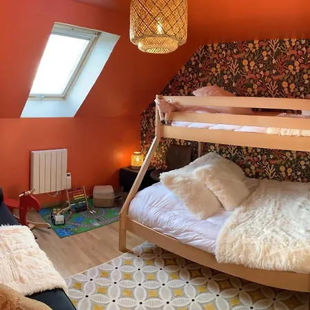 Chaignonnières Roulotte 19pers Jacuzzi 15min *