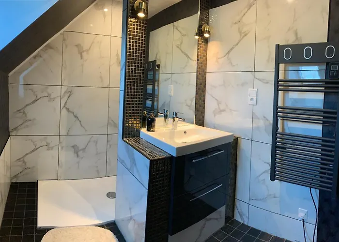 Chaignonnieres Roulotte 19pers Jacuzzi 15min La Chaise-Beaudouin