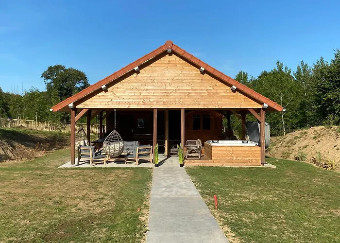 Chaignonnieres Roulotte 19pers Jacuzzi 15min Casa de Férias La Chaise-Beaudouin