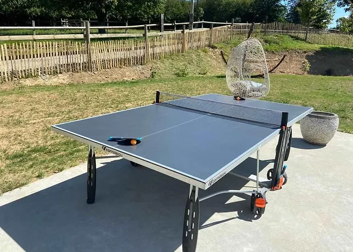 Casa de Férias Chaignonnieres Roulotte 19pers Jacuzzi 15min