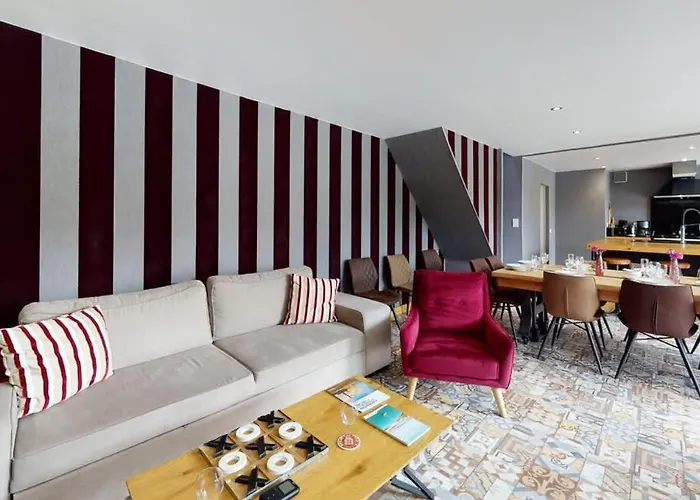 Chaignonnieres Roulotte 19pers Jacuzzi 15min La Chaise-Beaudouin