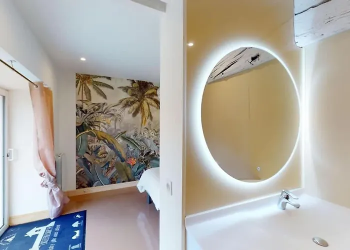 度假居 Chaignonnieres Roulotte 19pers Jacuzzi 15min