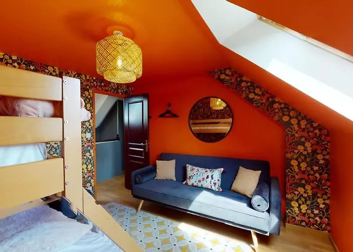 Chaignonnieres Roulotte 19pers Jacuzzi 15min Casa de Férias *