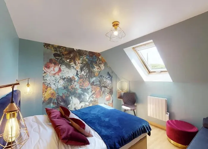 Prázdninový dům La Clef Decamp Chaignonnieres Roulotte 19pers Jacuzzi 15min *