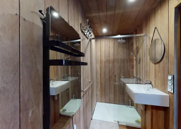 Chaignonnieres Roulotte 19pers Jacuzzi 15min Casa de Férias