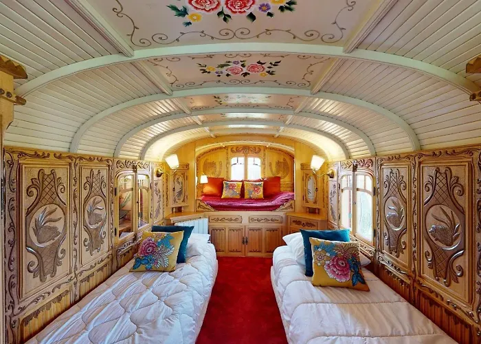 Casa vacanze Chaignonnières Roulotte 19pers Jacuzzi 15min