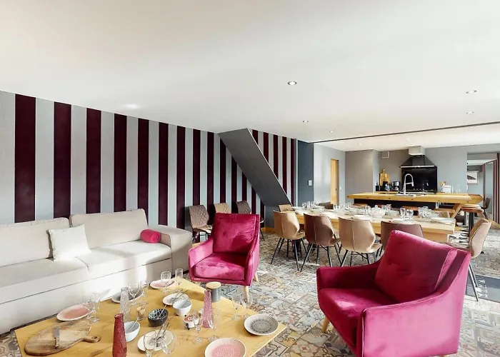 Chaignonnières Roulotte 19pers Jacuzzi 15min Casa vacanze La Chaise-Beaudouin