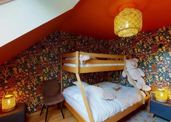 Casa vacanze Chaignonnières Roulotte 19pers Jacuzzi 15min *