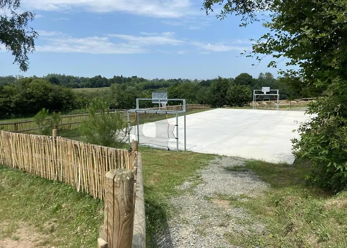 Casa vacanze Chaignonnières Roulotte 19pers Jacuzzi 15min *