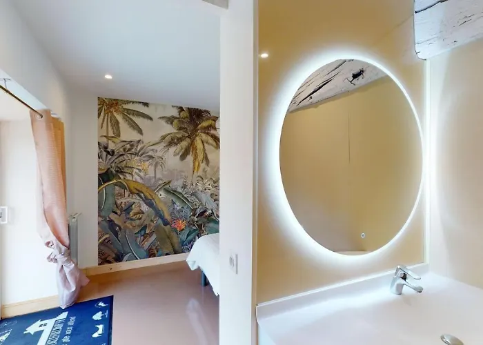 Chaignonnières Roulotte 19pers Jacuzzi 15min La Chaise-Beaudouin